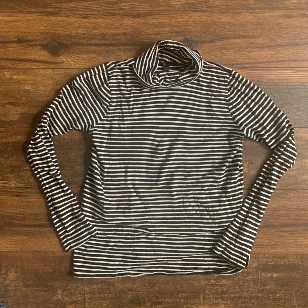 J crew striped turtleneck, size medium
